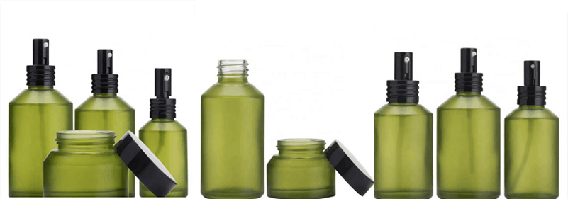 Pot de bouteille en verre vert avec spray