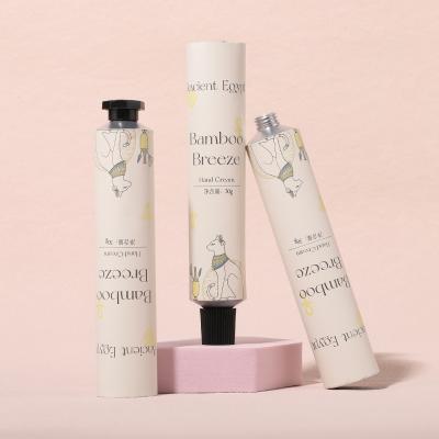 Tube en aluminium pour produits cosmétiques