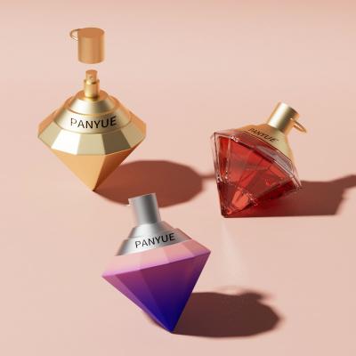 Flacon de parfum en verre en forme de diamant